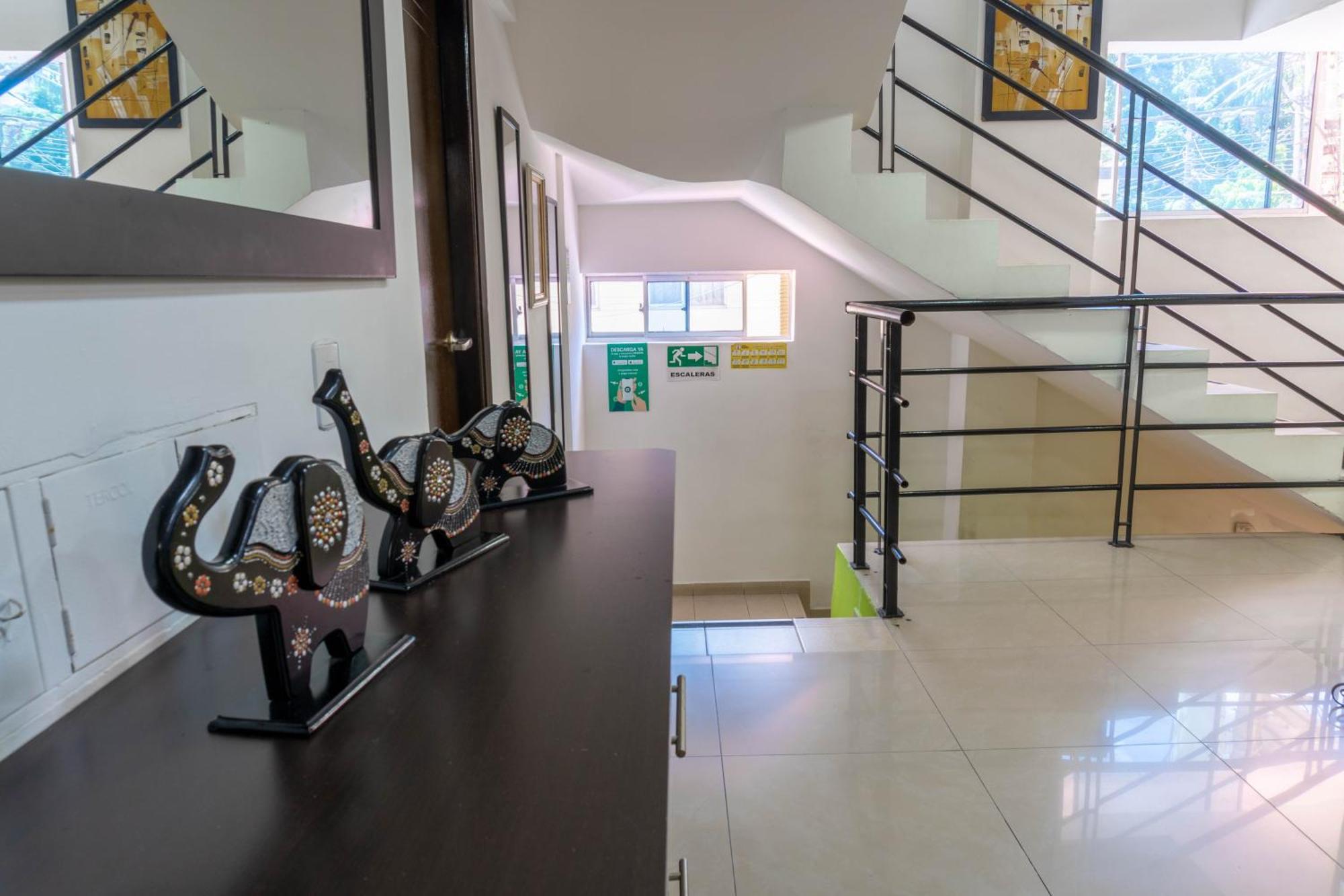 Hotel Park 6 Меделин Екстериор снимка
